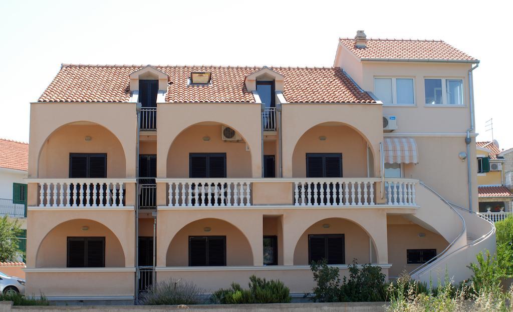 Apartments Mediterranean Sundance Vodice Exterior foto